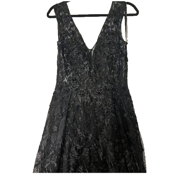Mac Duggal 20131‎ Black Floral Embroidered Illusion V Neck Ball Gown 4 NEW - Picture 3 of 6
